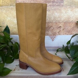 NEW Frye Women’s Camryn Leather Tall Pull-On Banana Knee-High Heel Boot Size 9.5